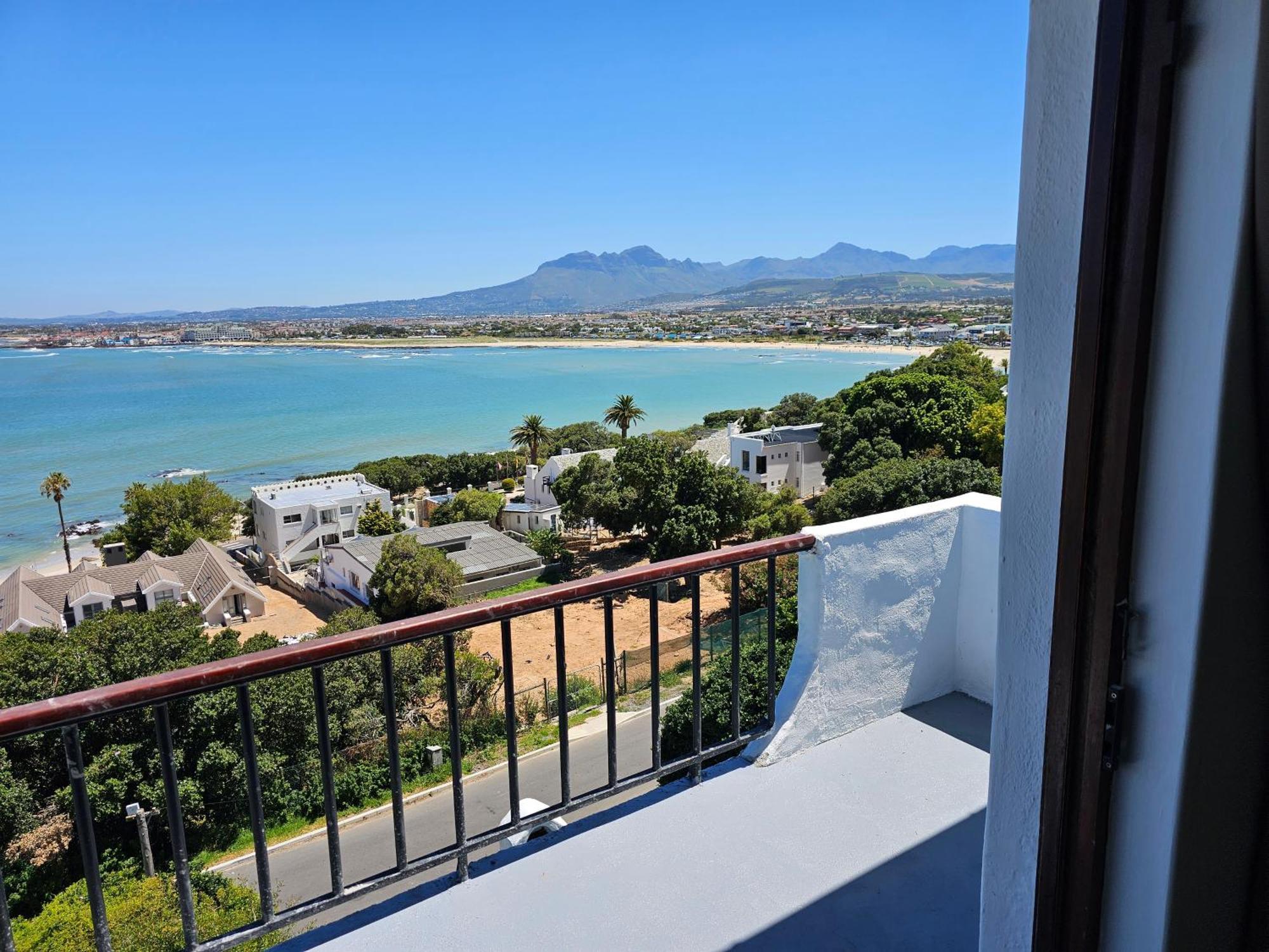 La Isla Bonita Bed and Breakfast Kaapstad Buitenkant foto