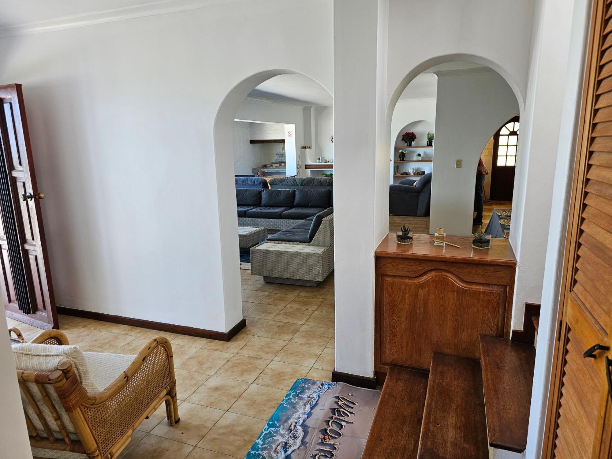 La Isla Bonita Bed and Breakfast Kaapstad Buitenkant foto
