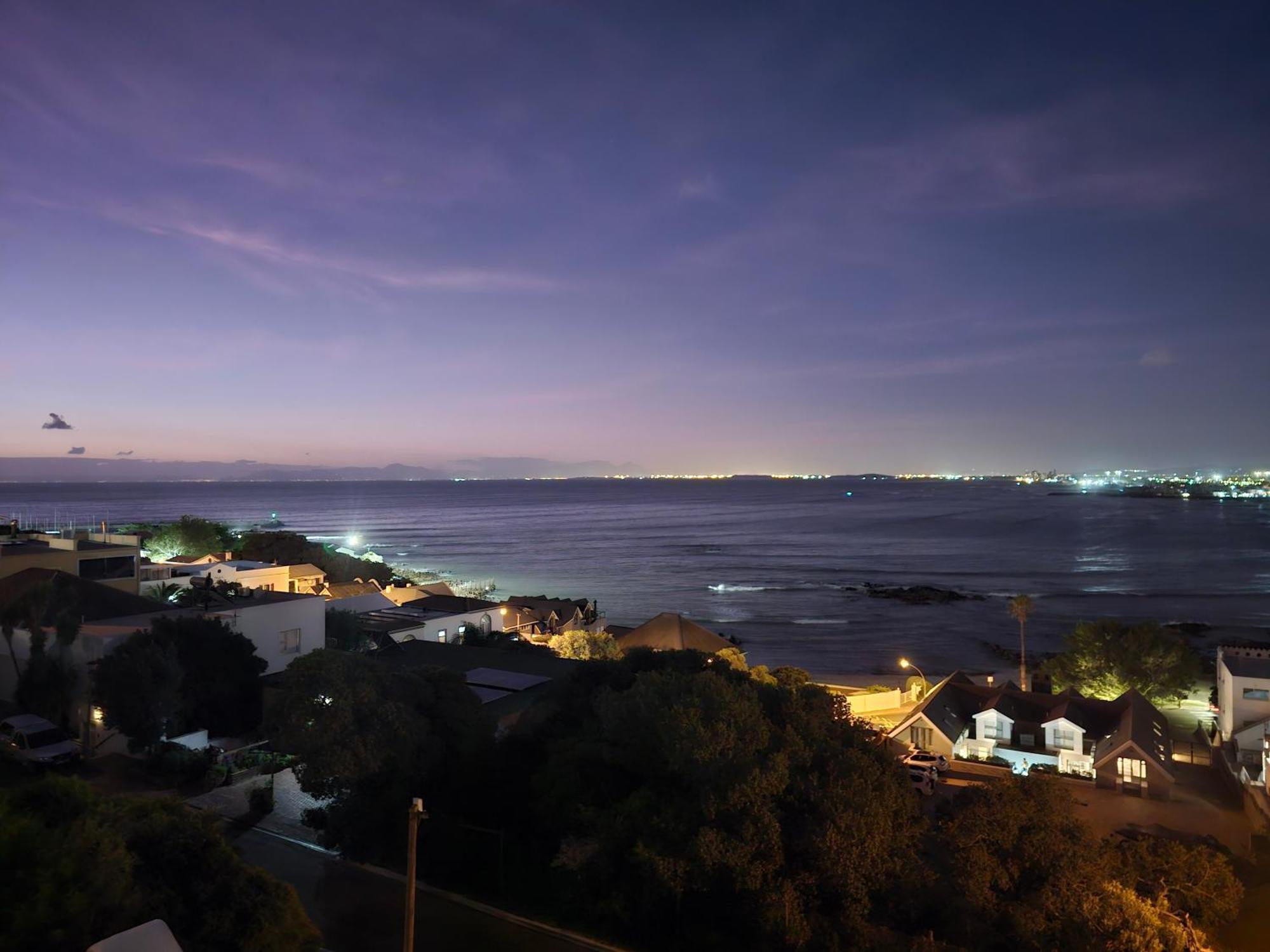La Isla Bonita Bed and Breakfast Kaapstad Buitenkant foto